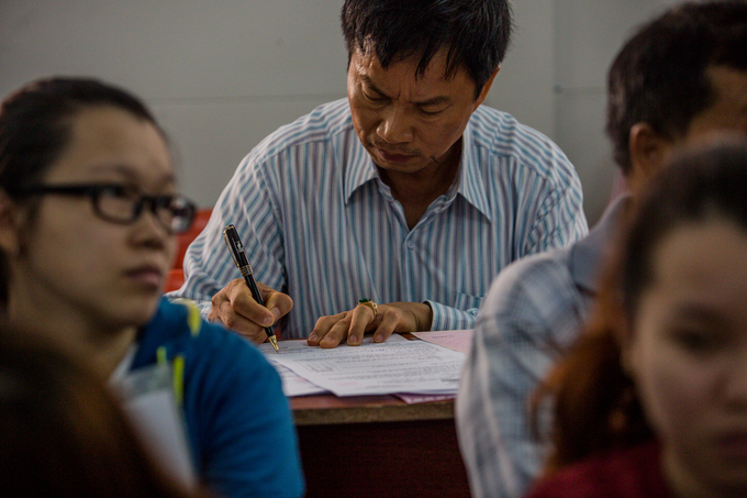 Người Sài Gòn rồng rắn xếp hàng làm thủ tục nhà đất